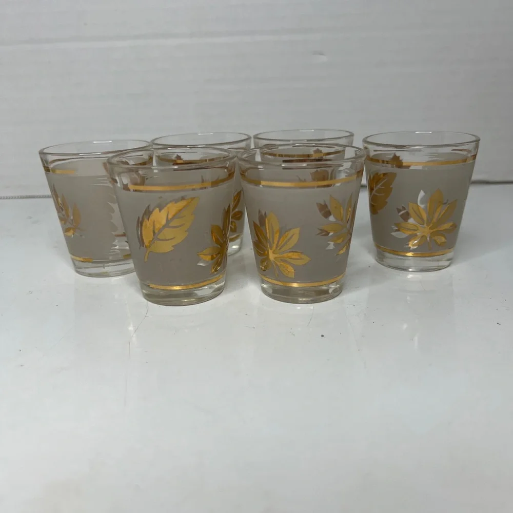 Vintage 15 Pc MCM Gold Wheat Foliage Etched Leaf Bar Set